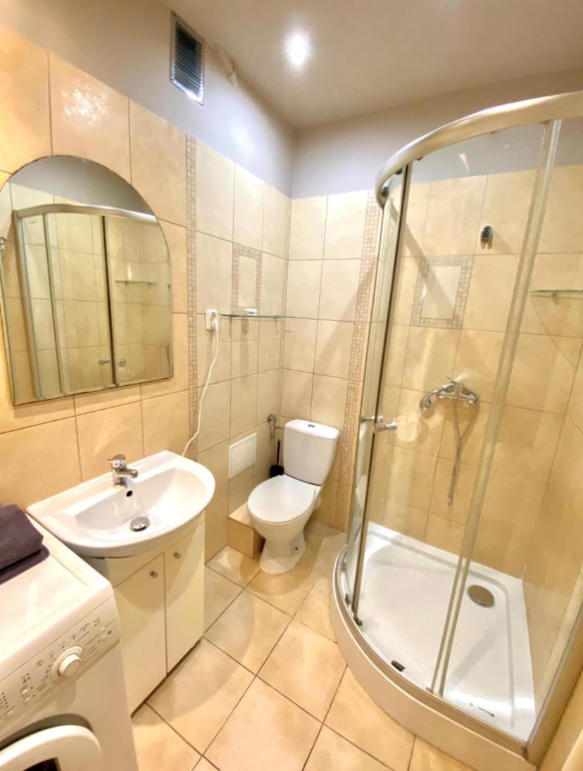Comfortable Apartment In Old Town Cracovia Esterno foto
